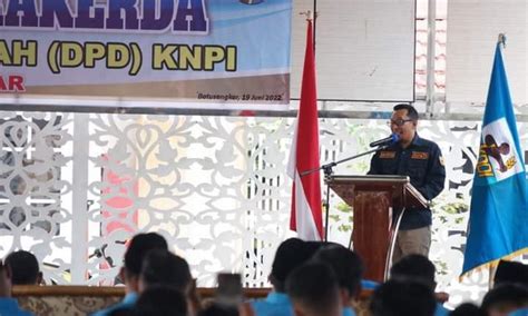 Bupati Eka Putra Hadiri Pelantikan DPD KNPI Tanah Datar Jangan Jadi