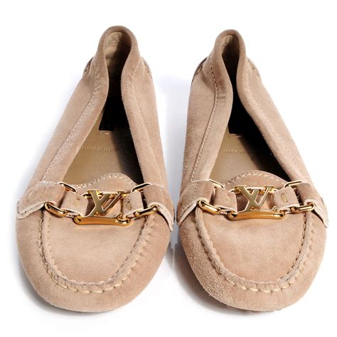 Louis Vuitton Womens Suede Loafers 37 Beige 70167