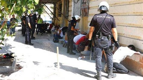 Una Treintena De Detenidos En Una Redada Antidroga En La Paz La Verdad