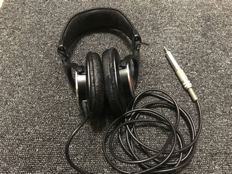 【やや傷や汚れあり】中古 Sony 有線 密閉型スタジオモニターヘッドホン 黒 Mdr Cd900stの落札情報詳細 ヤフオク落札価格