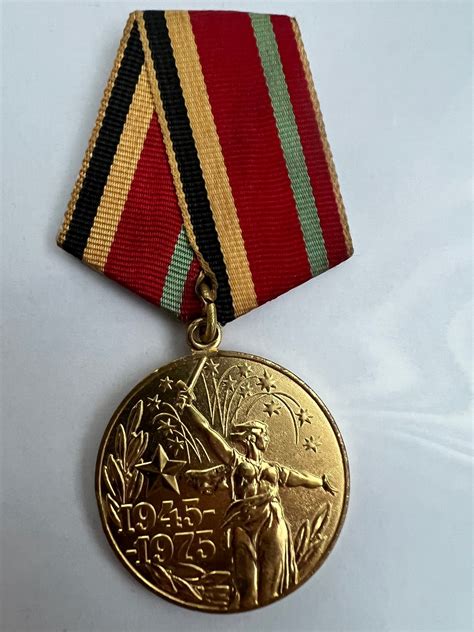 Se produkter som liknar USSR sovjet medalj Original på Tradera