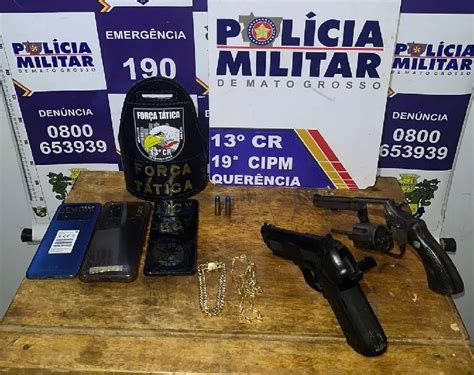 Interior De Mt Pm Prende Dois Homens E Apreende Armas De Fogo Ap S