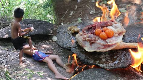 Survival Skills Primitive Cooking Mother Chicken With Baby On Hot