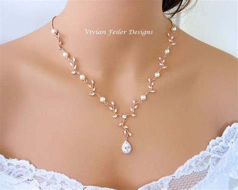 Wedding Pearl Necklaces