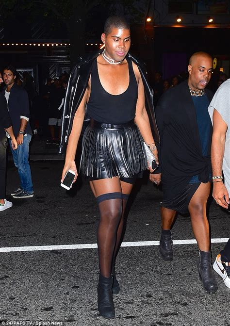 Ej Johnson Shows Off 180lbs Weight Loss In Fringed Leather Skirt Daily Mail Online