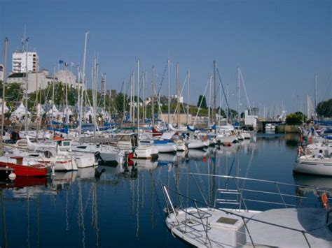 Lorient - World Easy Guides