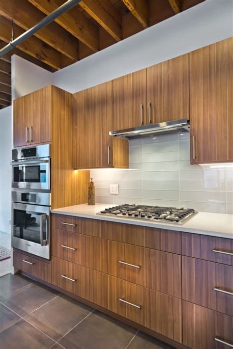 Wood Grain Laminate Kitchen Cabinets Things In The Kitchen