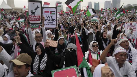 Ratusan Ribu Orang Hadiri Aksi Bela Palestina Di Monas Vlix Id