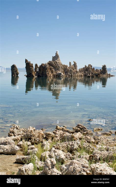 Mono Lake Tufa Stock Photo Alamy