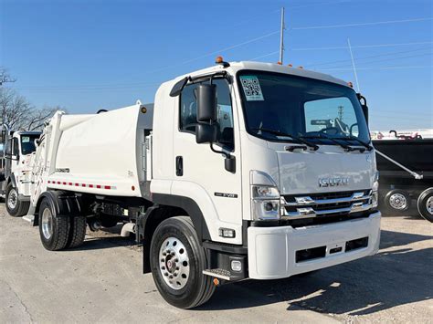 Isuzu Fvr X Loadmaster Elite Yard Rear Loader Truck