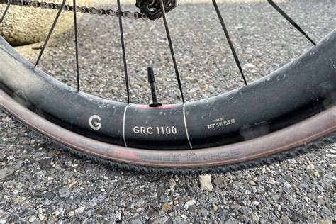 DT Swiss GRC 1100 Test Aero Gravel Laufräder Maßstab Rennrad News