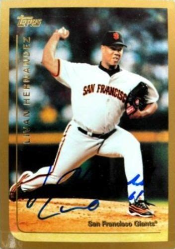 1999 Topps Livan Hernandez Baseball Autographed Trading Card Marlins