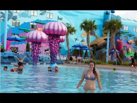 The Big Blue Pool Video Tour – Disney's Art of Animation Resort – Walt ...