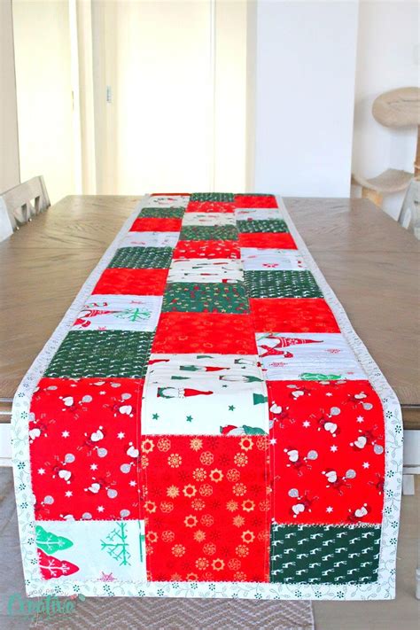 Christmas Table Runner | AllFreeChristmasCrafts.com