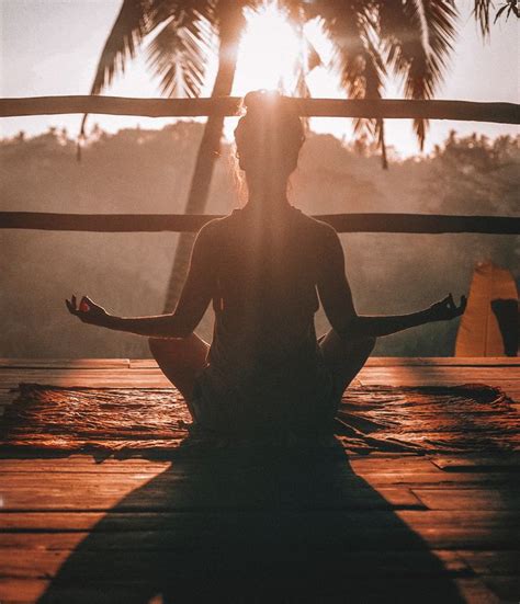 Formas de meditar en movimiento en 2020 Meditación yoga Meditacion