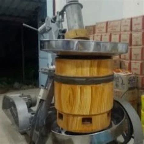 Crown Cold Press Wooden Sesame Traditional Oil Extraction Machine