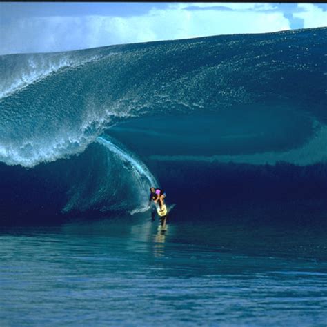 Photo Laird Hamilton Millenium Teahupoo Wave 2000 Oh My God