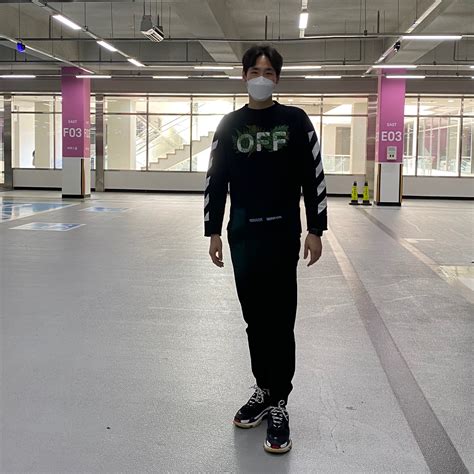 275 (@jerem) 님의 게시물 | KREAM