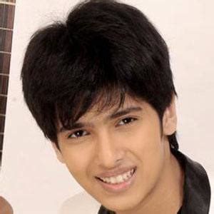 Armaan Malik - Age, Family, Bio | Famous Birthdays