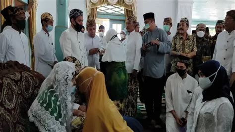 Halal Bihalal Sejarah Singkat Tradisi Idul Fitri Di Indonesia Hingga