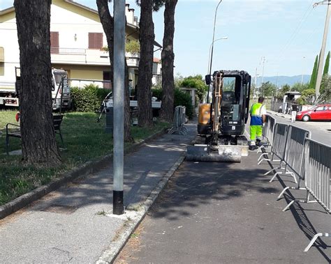 Il giardino di via Bolsena a Montemurlo si rifà il look nuovi giochi