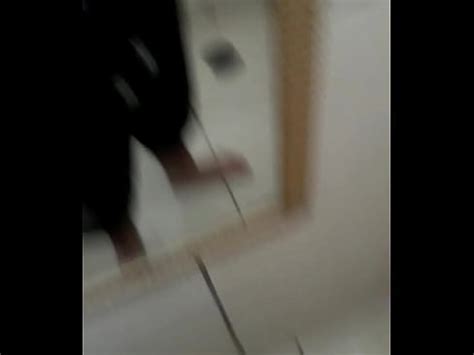 Novinho Exibindo O Pau No Espelho XVIDEOS