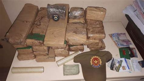 Polícia Militar prende homem que transportava mais de 21kg de maconha