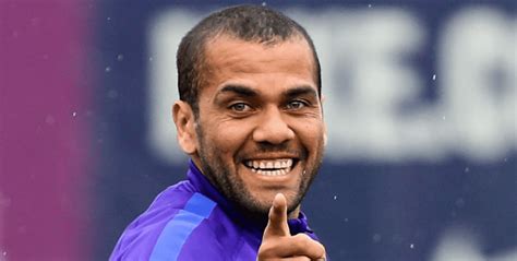 Club Am Rica Dani Alves Podr A Jugar La Liga Mx Gracias A Esta