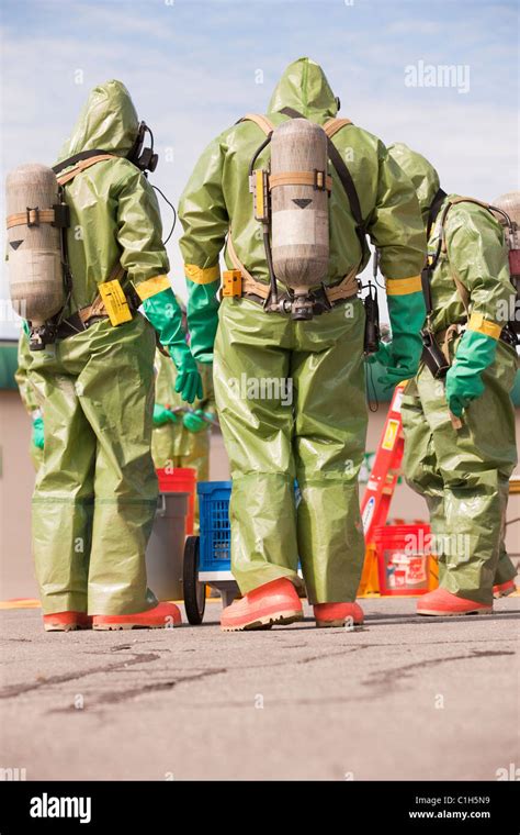 Firefighters Hazmat Usa Hi Res Stock Photography And Images Alamy