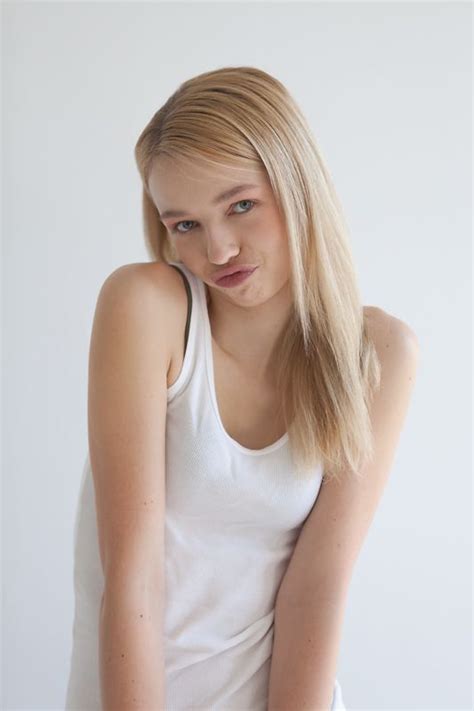 Emma Van Engelen Kissy Flat Chested Ams Model Polaroids Model