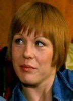 Les Plaisirs Solitaires 1976 Nude Scenes