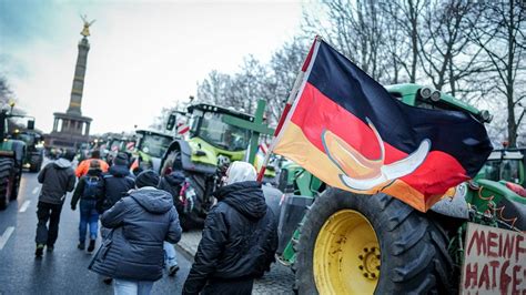 Demos Waren Nur Das Vorbeben Bauern Drohen Mit Neuen Protesten