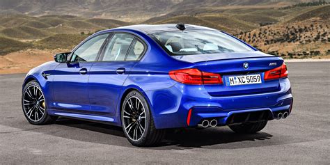 Evolution of the BMW M5 - Photos (1 of 40)