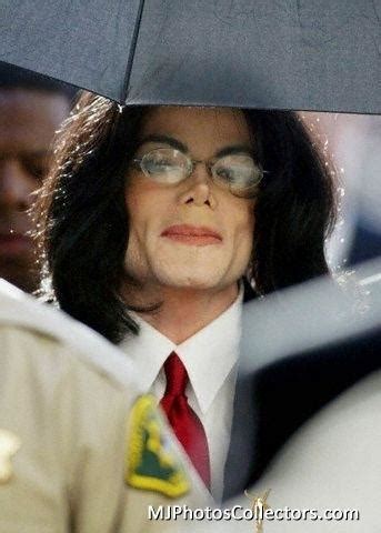 The Trial (2004 - Second Arraignment) - Michael Jackson 2002 - 2009 ...