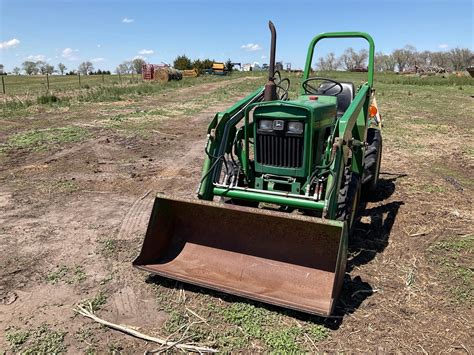 John Deere Mfwd Compact Tractor W Loader Bigiron Auctions