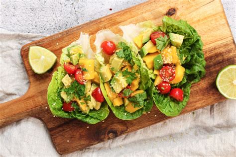 Salat Tacos mit Mango Salsa Rohkost Rezept für den Abend