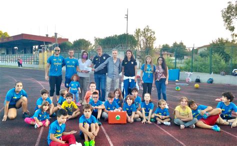 Sport E Sicurezza Donato Defibrillatore Alla Scuola Di Atletica