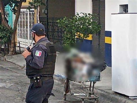 Hallan El Cuerpo De Una Mujer En Tijuana Estaba En Un Carrito De