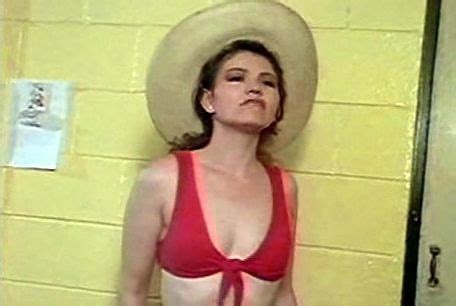 Naked Vanessa Yudic In El Ropaviejero