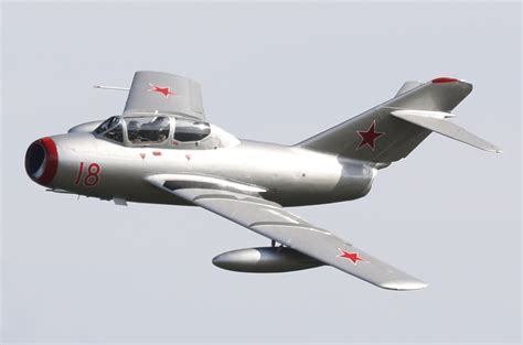 Engineering Channel: MiG-15 Fighter Jet