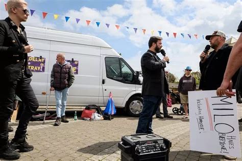 Controversial Ukip Candidate Carl Benjamin Responds To ‘far Right