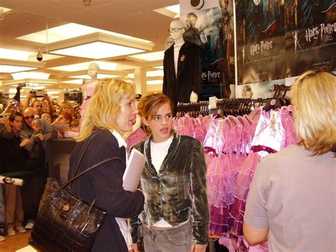 Harry Potter Wand Hermione Granger Wallpapers Emma Watson Hot Pics