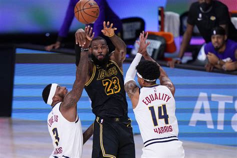 Nba》詹姆斯西冠g2上半場轟20分 湖人穩贏了？ 自由體育