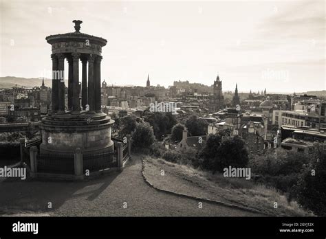 Edinburgh city centre Stock Photo - Alamy