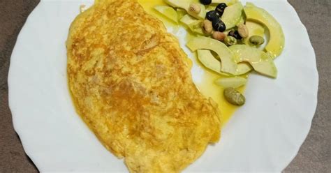 Tortilla francesa de atún cebolleta fresca y queso Receta de