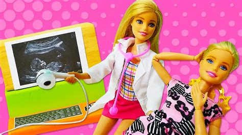 Hamile Barbie Doktor Kontrolünde Barbie Ailesi Ile Doktor Oyunu