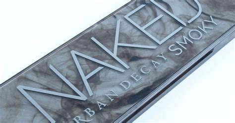 Urban Decay Naked Smoky Eyeshadow Palette Review And Swatches The Happy Sloths Beauty