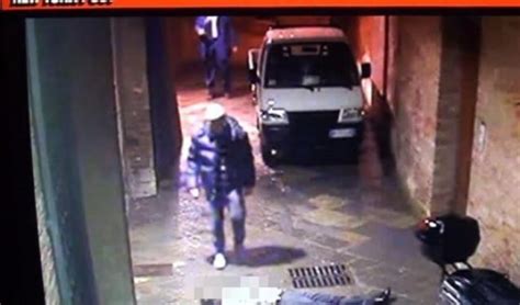 Mps Video Morte David Rossi I Due Uomini Vicino Al Corpo Gi Identificati