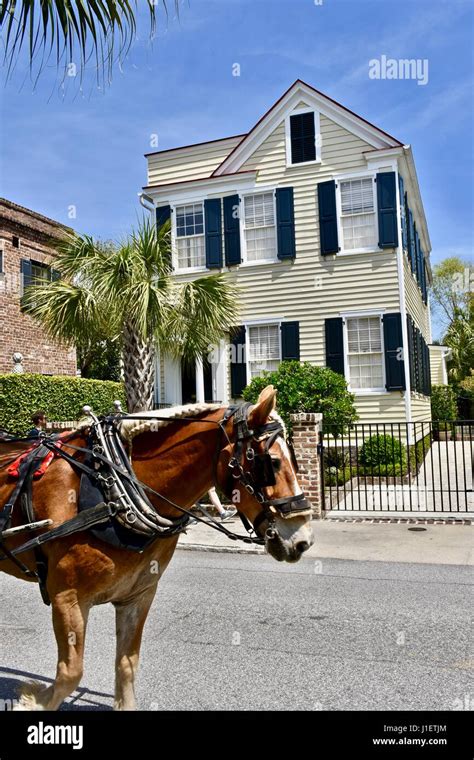 Small Colonial House In Historic Charleston South Carolina Stock Photo