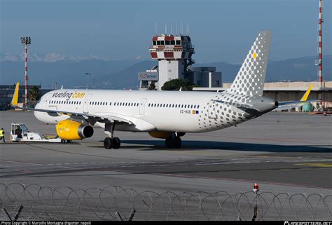 Ec Mqb Vueling Airbus A Wl Photo By Marcello Montagna Spotter